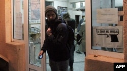 Избирательный участок в городе  Косовска-Митровица.