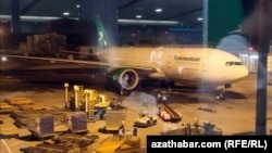 "Türkmenhowaýollarynyň" uçary, Pekin, 3-nji fewral, 2020