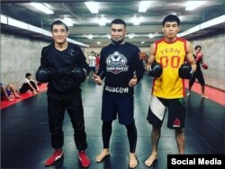 Фото Екатерины Иващенко. Предоставлен снимок Айбеком Мусаевым. На фото он посередине