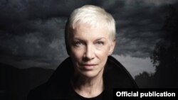 Энни Леннокс