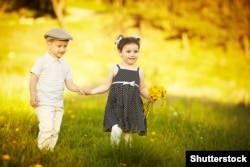 Фахівці радять починати статеве виховання з 4 років