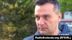 Журналіст-розслідувач Дмитро Гнап досі ходить на допити щодо свого розслідування