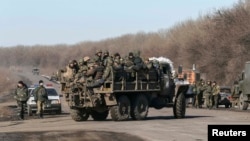 Хуруҷи нирӯҳои Украина аз Дебалтсево