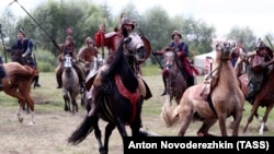 "Угра дайрасындагы улуу кармаш" аттуу аскердик-тарыхый иш-чара. Орусия.   