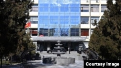 Улуттук илимдер академиясынын башкы имараты. Иллюстрациялык сүрөт.