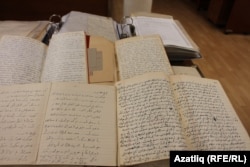 Казанга тапшырылган Гаяз Исхакый архивы документлары