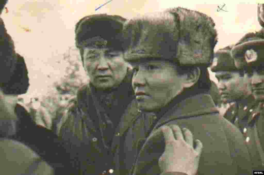 Расмий маалыматта Желтоксон окуясына байланыштуу 99 адам ар кандай мөөнөткө соттолгону, айрымдары өлүм жазасын алганы айтылган.&nbsp;Тарыхчылар бүгүнкү күнгө чейин Желтоксон окуясы канча өмүрдү алганы так белгисиз экенин айтып келишет.