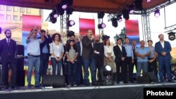 Armenia- Prime Minister Nikol Pashinian speaks at a rally in Yerevan, 17 August 2018.