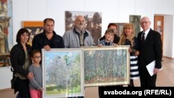 Шчасьлівыя ўладальнікі карцін Марачкіна