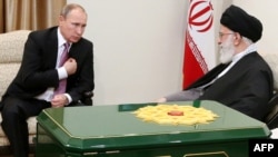 Путин жана Хаменеи. Тегеран, 23-ноябрь, 2013-жыл.