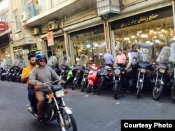 Мотоциклы популярны в Иране.