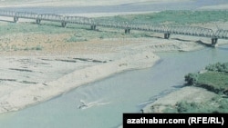 Амӯдарё дар шарқи Туркманистон