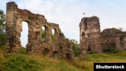 Руїни середньовічного замку в місті Бучачі
