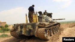 صالح: افراد ی در داخل نظام روحیه نیروهای امنیتی را ضعیف ساخته‎اند که بجای منافع ملی بیشتر به منافع شخصی و حزبی شان وفادار اند.