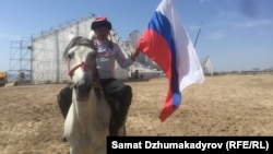 Красноярск командасында ойногон кыргыз улакчы.