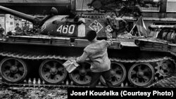 Йозеф Коуделка. Из альбома "Вторжение-68"