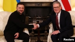 Владимир Зеленский и Кит Стармер, Лондон, 1 марта 2025 года
