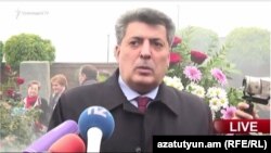 Opposition leader Stepan Demirchian (file photo)