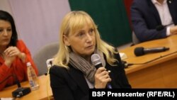 Елена Йончева