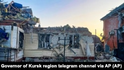 Курск облусундагы Суджа шаарындагы кыйраган үйлөр, 6-август, 2024