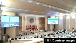 Зал заседаний парламента Кыргызстана