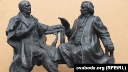 Вінцэнт Дунін-Марцінкевіч і Станіслаў Манюшка, помнік у Менску 