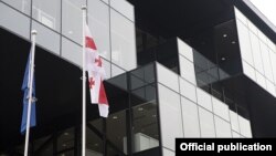 То, что прокуратура за два года превратилась практически в бесконтрольное ведомство, не скрывают и некоторые представители правящей коалиции