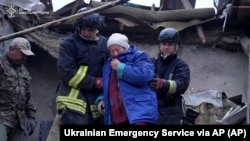 Масований обстріл України армією РФ: 12 загиблих, серед них троє дітей з однієї родини