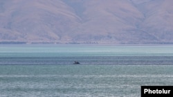 Սևանա լիճն ամռանը, արխիվ