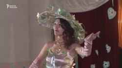 Темир тор артындагы сулуулар