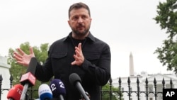 Президент України зазначив, що під час розмови у Білому домі він нагадав обставини окупації РФ частини сходу та Криму у 2014 році.