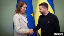 Ուկրաինայի նախագահ Վլադիմիր Զելենսկին ընդունում է Եվրախորհրդարանի նախագահ Ռոբերտա Մեցոլային, Կիև, 18-ը սեպտեմբերի, 2025թ.