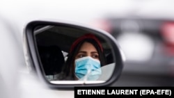  Birleşen Ştatlar soňky bäş hepdede 24 million iş ýerini ýitirdi.