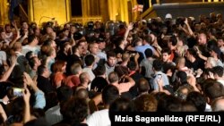 Акция протеста у здания грузинского парламента, Тбилиси 20 июня 2019 года