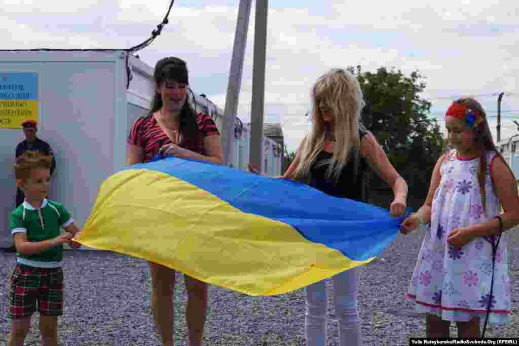 Мешканці модульного містечка