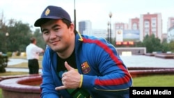 Достук Жолдошов.