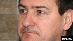  Радик Әмиров мөселман каләм ияләрен кыюсыз, ди.