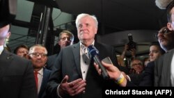 Германиянын ички иштер министри Хорст Зеехофер.