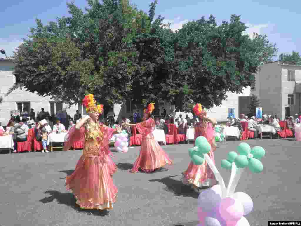 Праздник в честь смешанных семей в Оше