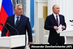Прем'єр-міністр Угорщини Віктор Орбан (ліворуч) і очільник Росії Володимир Путін. Москва, 5 липня 2024 року
