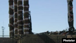 Ракеты С-300 на российской военной базе в Гюмри, Армения (архив)