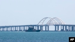 Крым көпүрөсү.