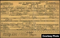 Карточка ди-пи В. Василакия, 1945 г. Источник: Bad Arolsen Archives