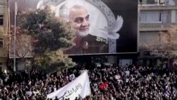 پیکر قاسم سلیمانی به منطقۀ اجداد او در کرمان منتقل شد