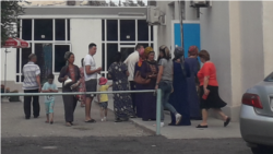  Balkan: Ilat ýanwaryň ununy almak üçin bitaý ädikleri we içki geýimleri satyn almaga mejbur bolýar