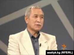 Орозбек Молдалиев.