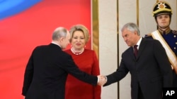 Ռուսաստան - Վլադիմիր Պուտինը, Վալենտինա Մատվիենկոն և Վյաչեսլավ Վոլոդինը, Կրեմլ, Մոսկվա, 7-ը մայիսի, 2024թ.