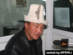 Акын Мамасалы Сатаров - Тажикстандын Мургап районунан болот. 2010-жылдын 16-декабры.