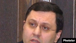 Armenia -- Economy Minister Nerses Yeritsian