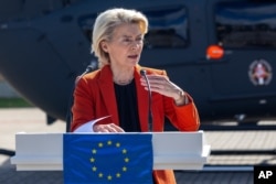 Старшыня Эўрапейскай камісіі Урзуля фон дэр Ляен ля мяжы зь Беларусьсю ў Літве. Меднікі, 1 верасьня 2025